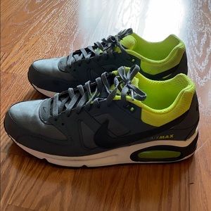 Nike Air Max men’s size 10 LIKE NEW
